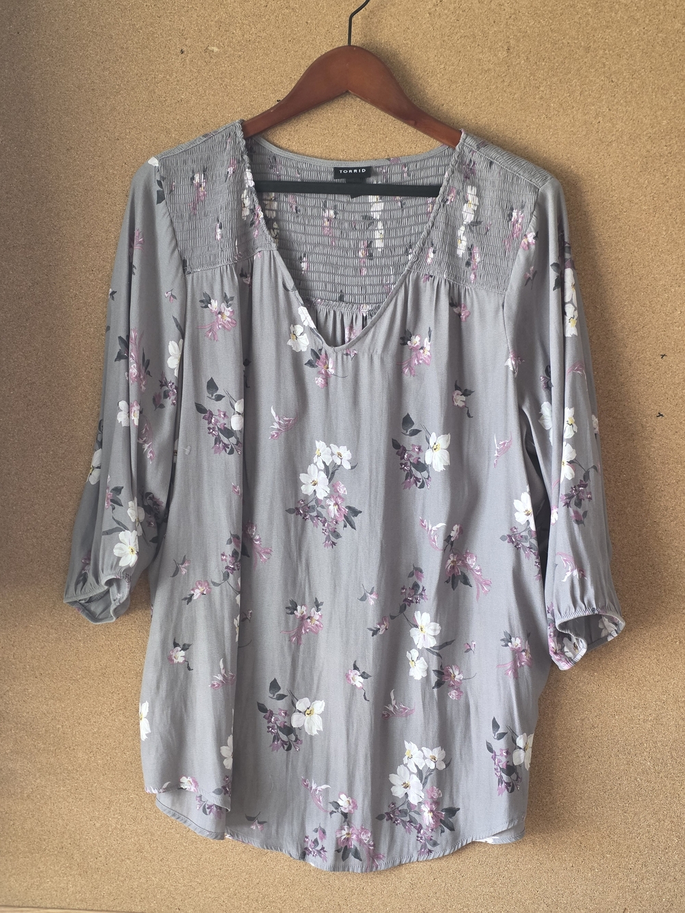 Torrid Floral Smocked Neck Blouse Gray Pink White 2 Flowy Peasant Top 2X